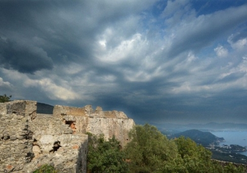 ΤΟ ΚΑΣΤΡΟ ΤΟΥ ΑΛΗ ΠΑΣΑ